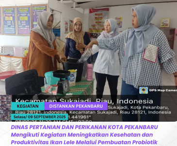 Penyerahan Sertifikat Halal untuk Poklahsar Mak Mak Gemoy!