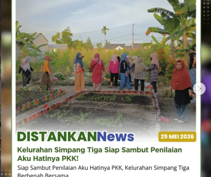 Kegiatan Gotong Royong TP PKK Kecamatan Bukit Raya, dan seluruh anggota PKK