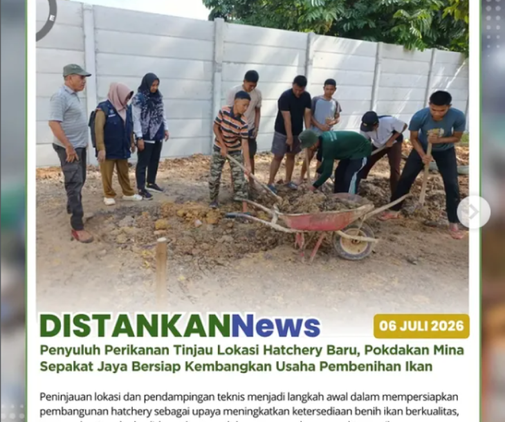 Meninjau lokasi yang akan dibangun menjadi hatchery (tempat pembenihan ikan) di Kecamatan Kulim