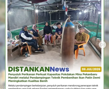 Meninjau lokasi yang akan dibangun menjadi hatchery (tempat pembenihan ikan) di Kecamatan Kulim