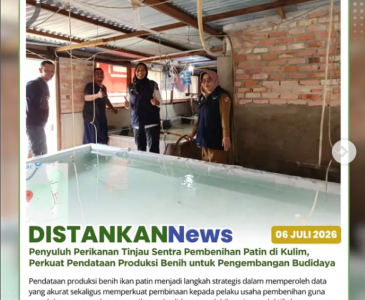 Meninjau lokasi yang akan dibangun menjadi hatchery (tempat pembenihan ikan) di Kecamatan Kulim